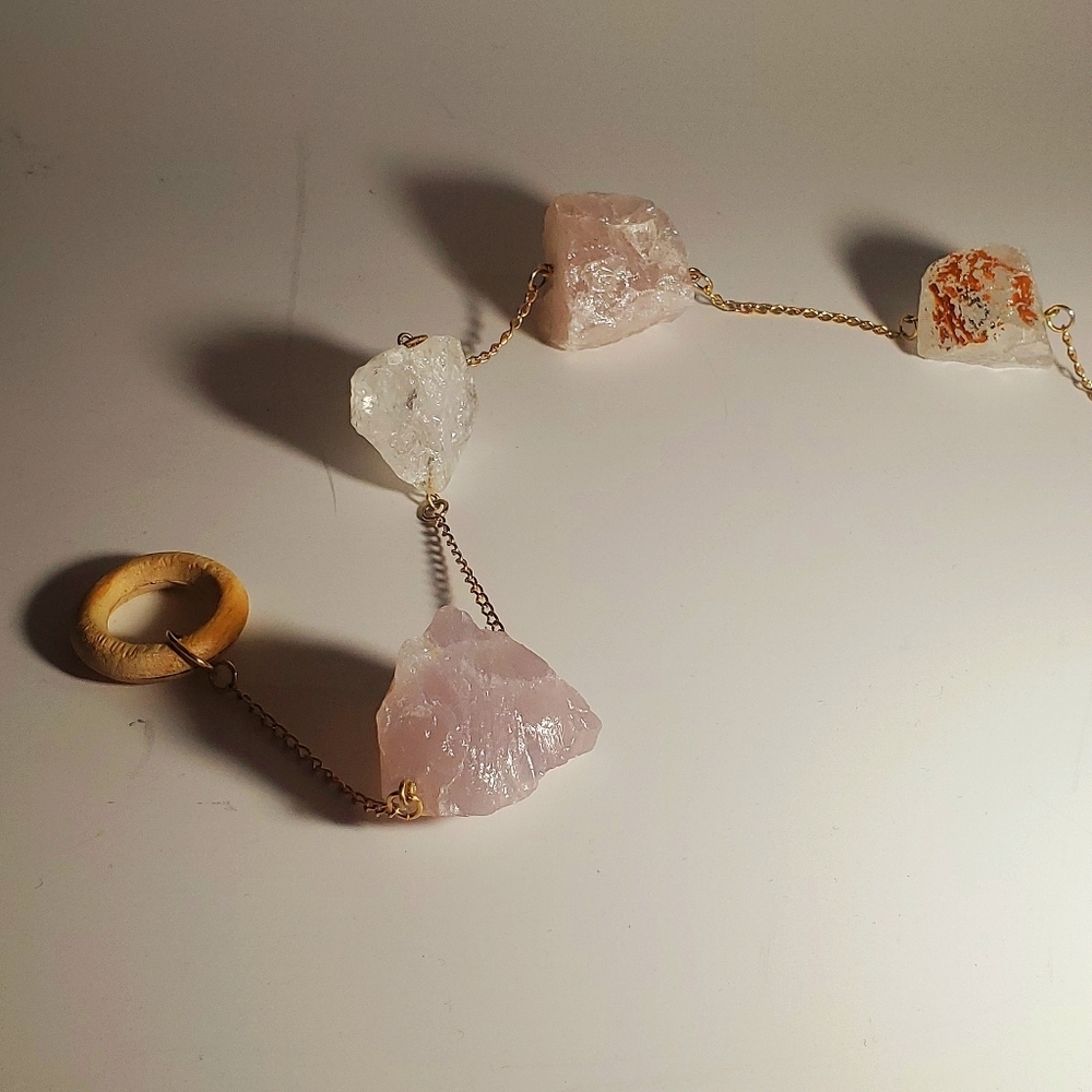 Crystal Wall Hanging Lg Raw Rose Quartz Crystal Metal Chain Hanging Decor NEW - Picture 7 of 12